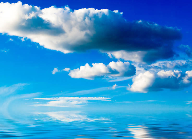 Фотообои под заказ Облака над морем
